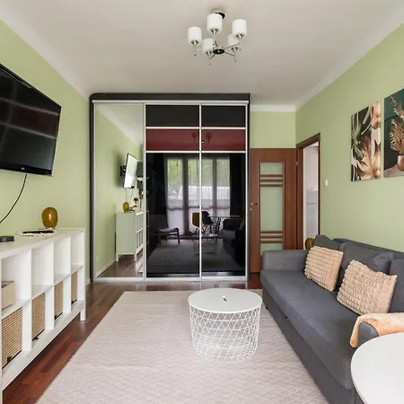 Wola Anielewicza Homely Apartment