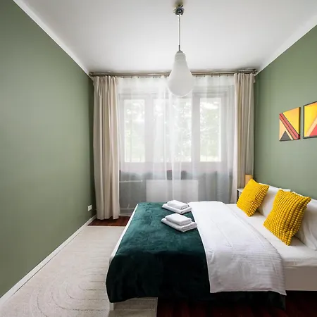 Apartment Wola Anielewicza Homely Warsaw