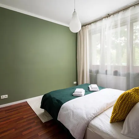 Wola Anielewicza Homely Apartman *
